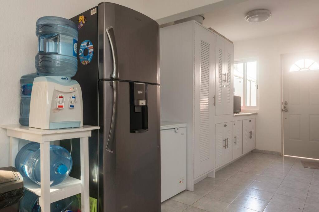 Casa Monik, A Dos Pasos De La Playa Villa Cancún Exteriör bild