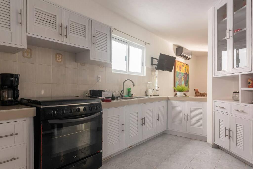 Casa Monik, A Dos Pasos De La Playa Villa Cancún Exteriör bild